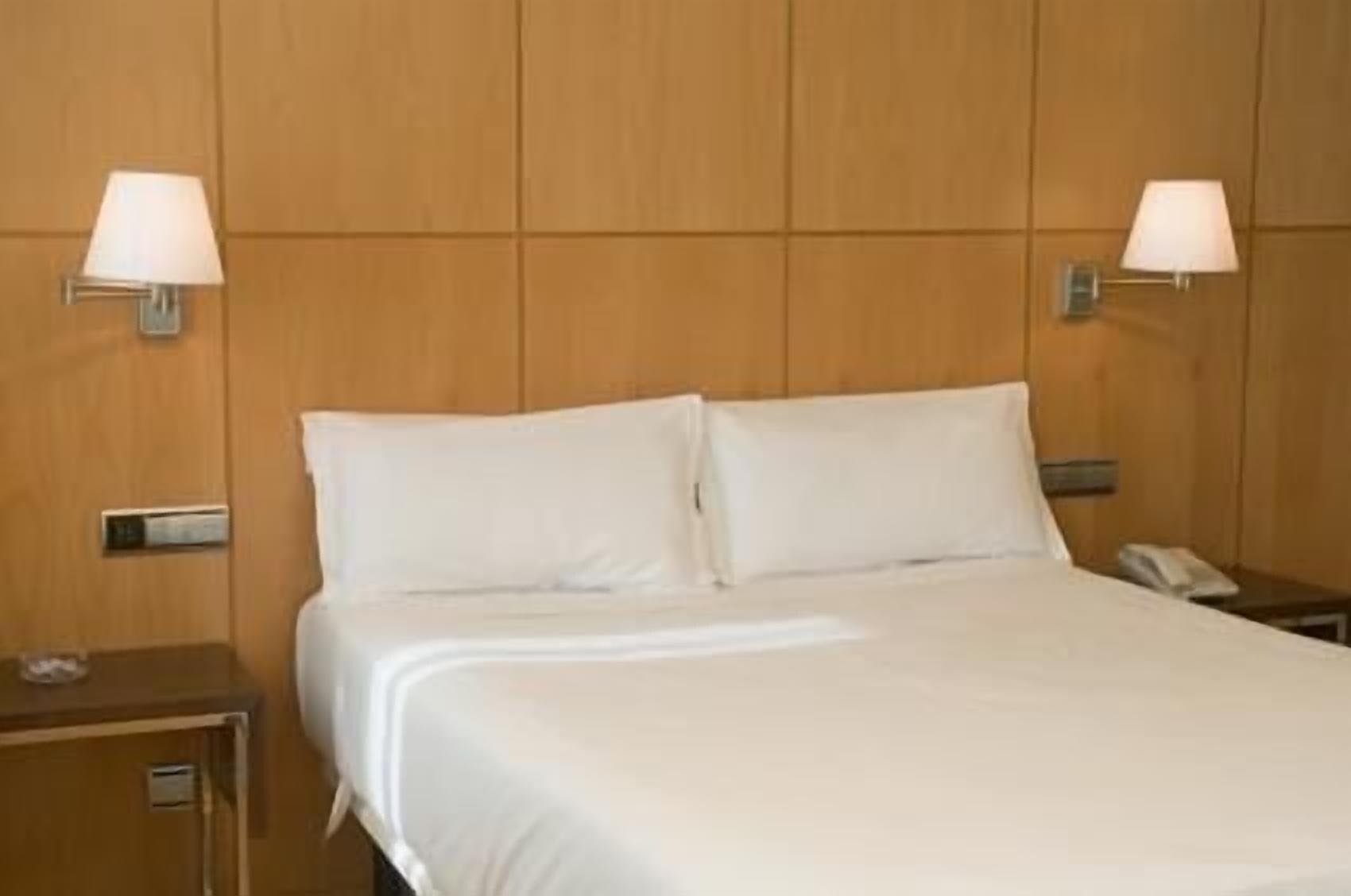 Hotel Feria Valladolid Zewnętrze zdjęcie