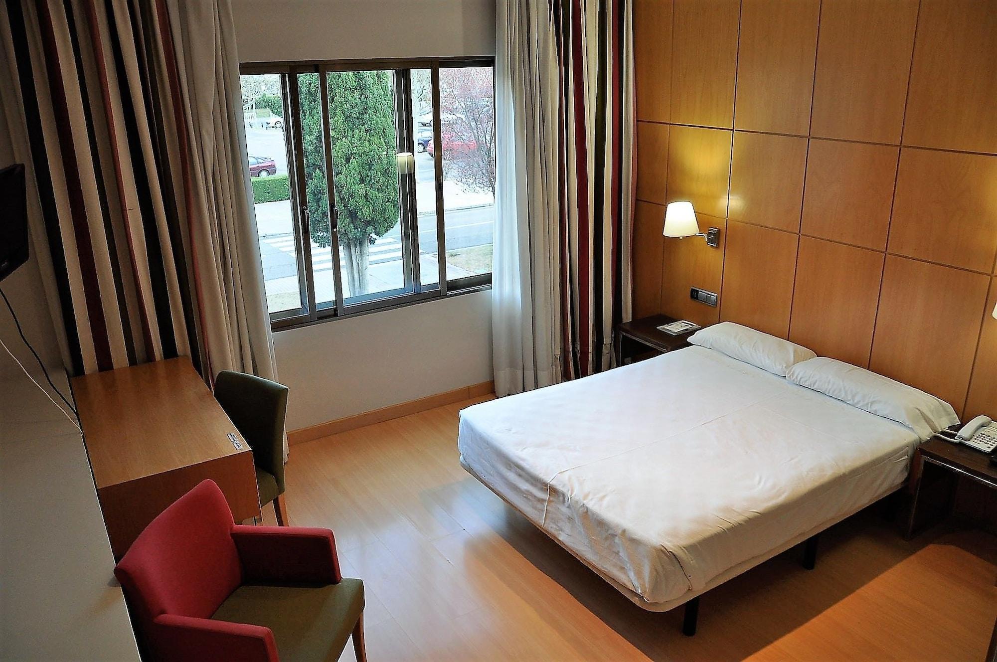 Hotel Feria Valladolid Zewnętrze zdjęcie